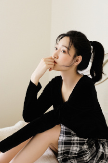 美女跳舞